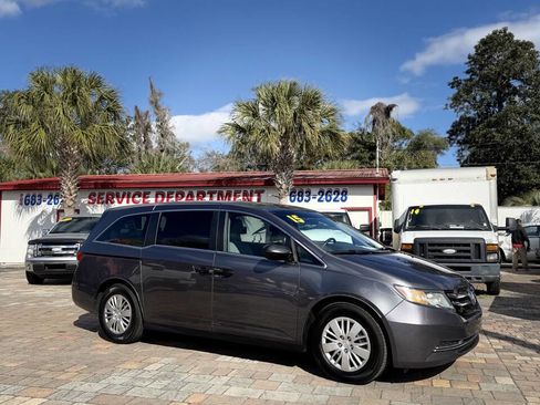 Used 2015 Honda Odyssey LX image 3