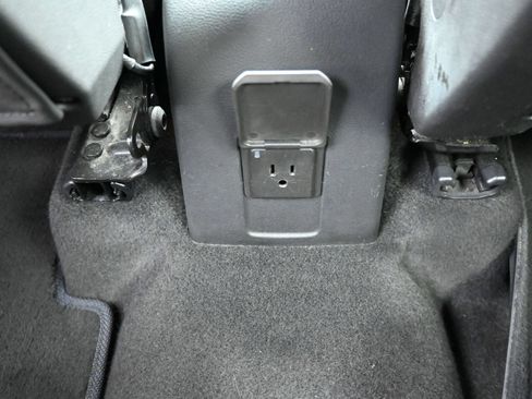 Used 2020 Chevrolet Trax LT w/ LT Convenience Package FWD image 20