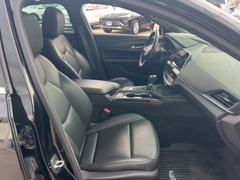 Used 2023 Cadillac CT4 Luxury w/ Sun And Sound Package image 6