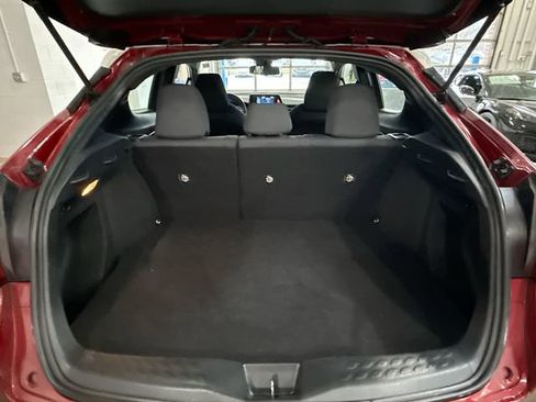 Used 2018 Toyota C-HR XLE image 25