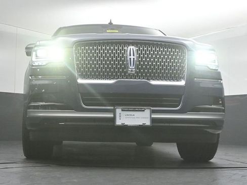 Certified 2023 Lincoln Navigator Reserve AWD/4WD image 39