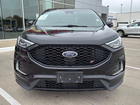 Used 2020 Ford Edge ST w/ Equipment Group 401A AWD/4WD image 3