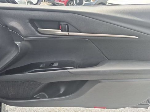 Used 2025 Toyota Camry LE FWD image 32