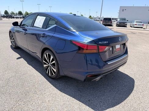 Certified 2021 Nissan Altima 2.5 SR FWD image 8