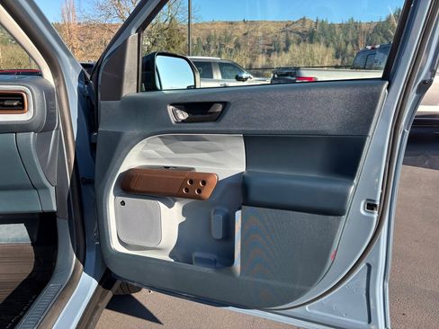 Used 2024 Ford Maverick Lariat image 26