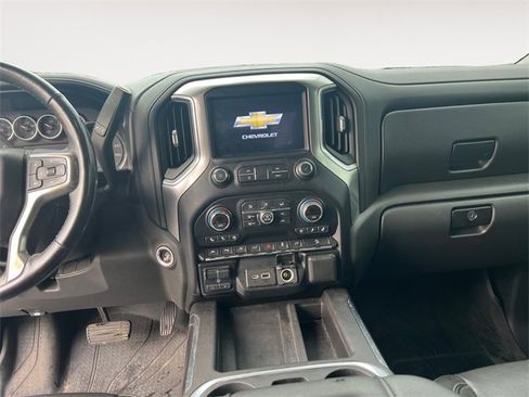 Used 2019 Chevrolet Silverado 1500 LTZ image 9