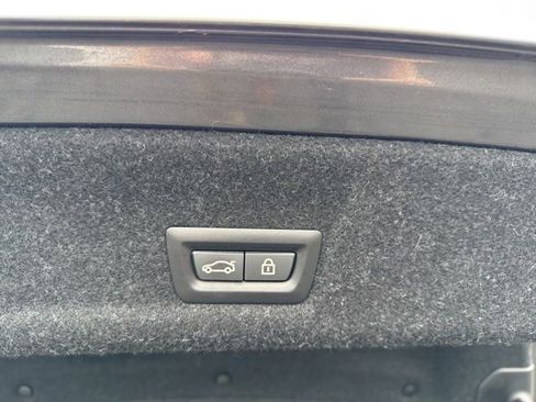 Used 2020 BMW 330i xDrive Sedan w/ Convenience Package image 14