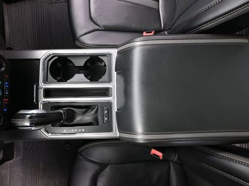 Used 2019 Ford F150 Platinum w/ Equipment Group 701A Luxury AWD/4WD image 37