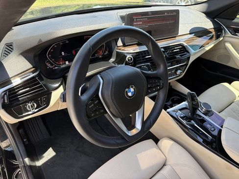 Certified 2023 BMW 530i w/ Convenience Package RWD image 20