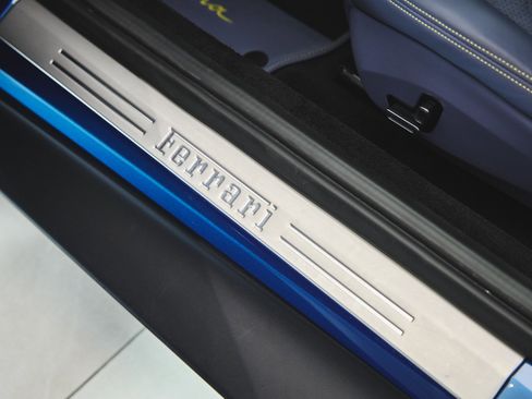 Used 2024 Ferrari Roma image 27