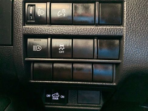 Used 2025 Toyota Tacoma SR w/ SR Upgrade Package AWD/4WD image 12
