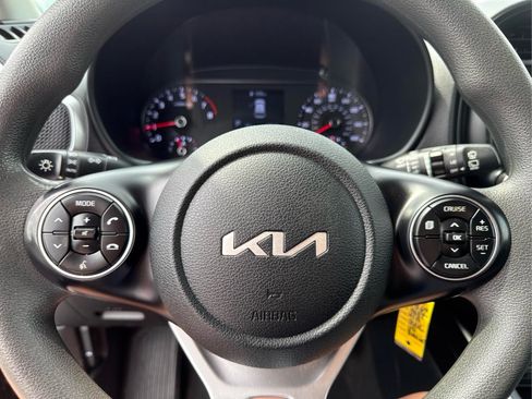 Used 2022 Kia Soul LX w/ Technology Package FWD image 25
