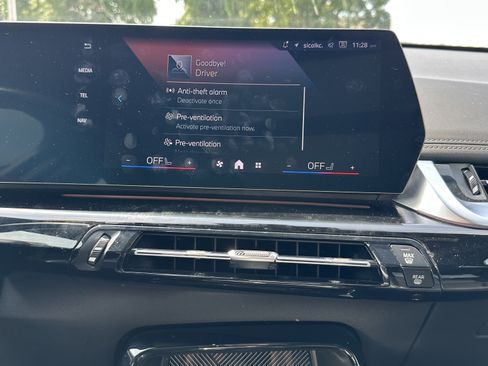 Certified 2025 BMW X1 xDrive28i AWD/4WD image 31