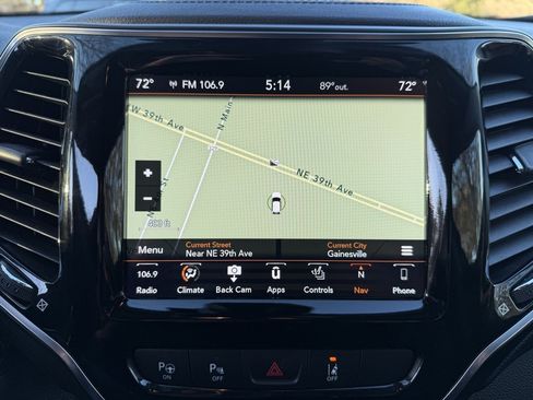 Used 2019 Jeep Cherokee Limited w/ Luxury Group image 28