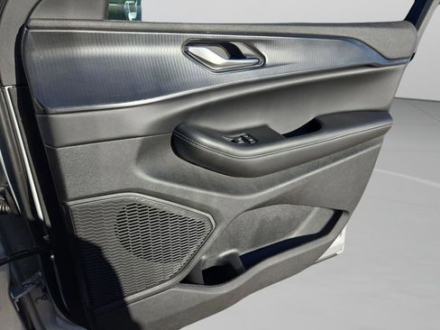 New 2025 Jeep Grand Cherokee Laredo X RWD image 31