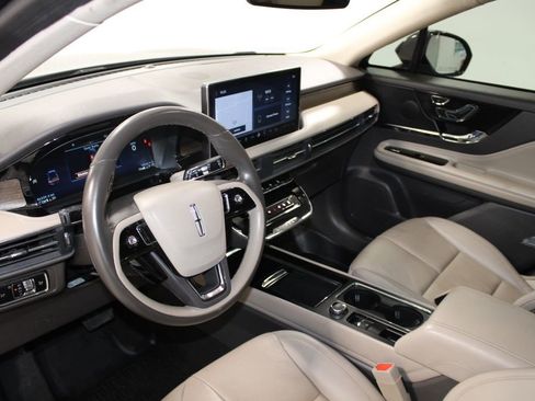 Used 2023 Lincoln Corsair Reserve w/ Jet Appearance Package AWD/4WD image 24