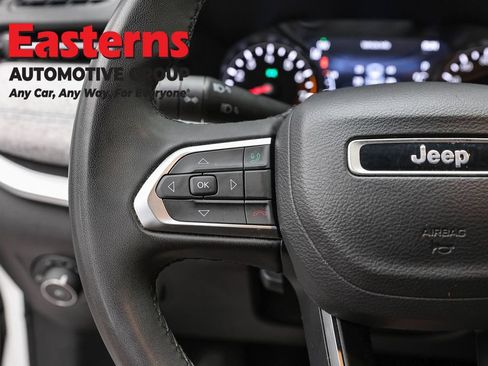 Used 2024 Jeep Compass Latitude AWD/4WD image 14