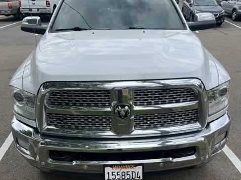 Used 2016 RAM 2500 Laramie w/ Convenience Group image 3