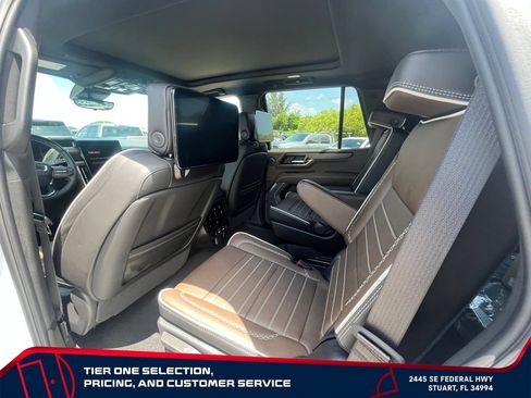 New 2026 GMC Yukon Denali Ultimate AWD/4WD image 13