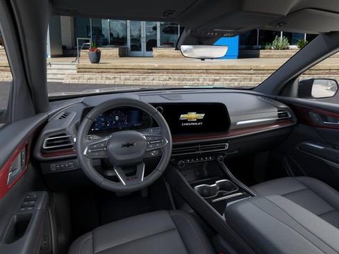 New 2026 Chevrolet Traverse Z71 w/ Driver Confidence Package image 15