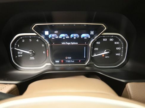 Used 2021 GMC Yukon XL Denali w/ Denali Ultimate Package AWD/4WD image 3