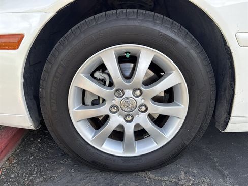 Used 2004 Lexus ES 330 FWD image 19