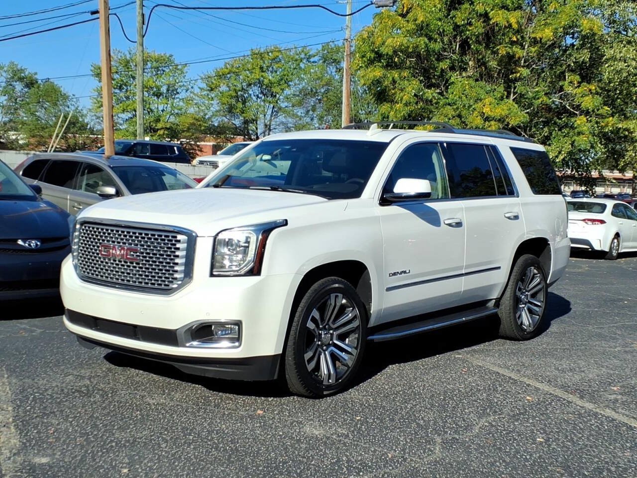 Used 2017 GMC Yukon Denali w/ Open Road Package AWD/4WD image 7