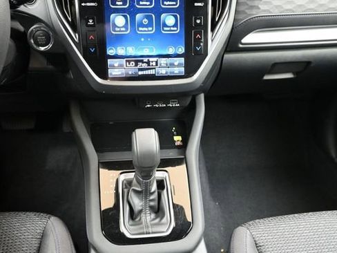 Certified 2025 Subaru Forester Premium AWD/4WD image 28