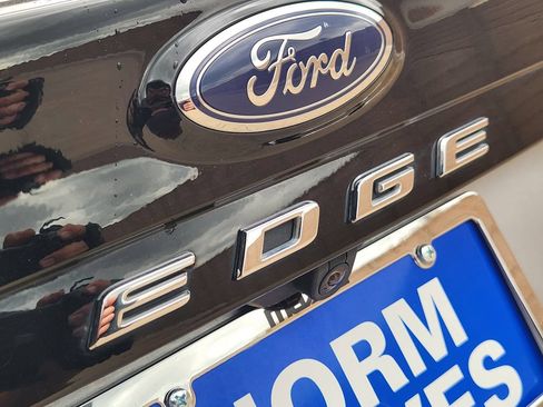 Used 2024 Ford Edge Titanium AWD/4WD image 8