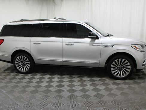 Used 2019 Lincoln Navigator L Reserve w/ Cargo Package AWD/4WD image 35