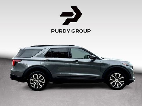 Used 2025 Ford Explorer ST-Line AWD/4WD image 9