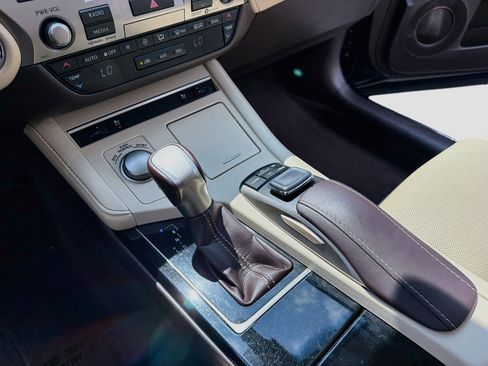 Used 2018 Lexus ES 350 w/ Navigation System Package FWD image 16