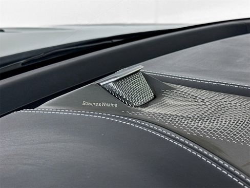 Used 2025 Aston Martin DBX 707 image 17