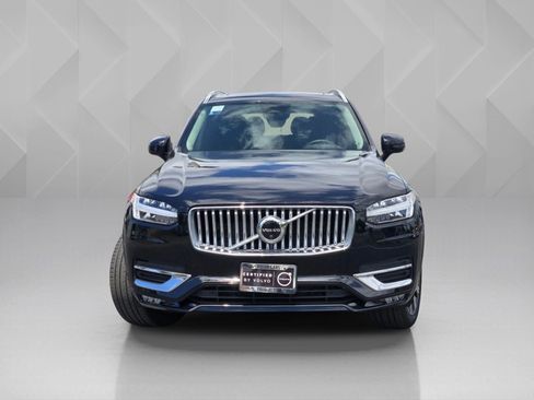 Certified 2025 Volvo XC90 B6 Plus AWD/4WD image 3