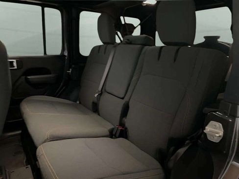 Used 2024 Jeep Wrangler Unlimited image 61