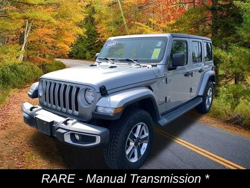 Used 2020 Jeep Wrangler Unlimited Sahara w/ Cold Weather Group AWD/4WD image 9