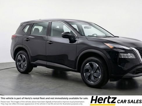 Used 2025 Nissan Rogue SV image 1