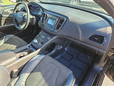 Used 2015 Chrysler 200 S w/ Comfort Group image 29