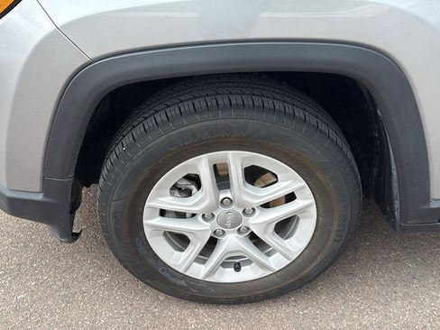 Used 2021 Jeep Compass Sport FWD image 10