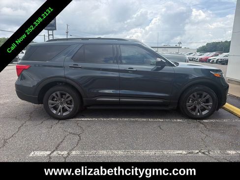 Used 2024 Ford Explorer XLT w/ Equipment Group 202A AWD/4WD image 4