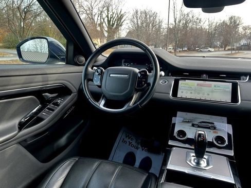 Used 2020 Land Rover Range Rover Evoque SE image 31