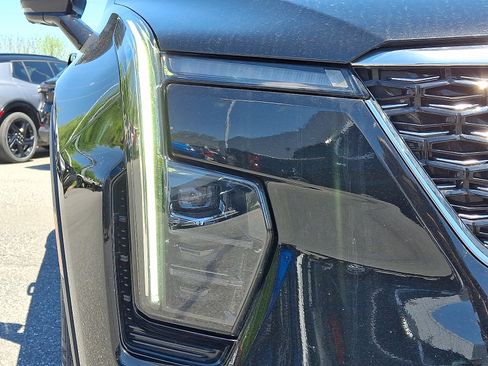 Used 2025 Cadillac XT4 Premium Luxury AWD/4WD image 10