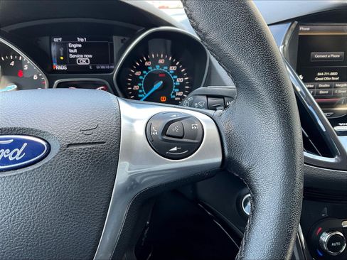 Used 2015 Ford Escape Titanium FWD image 12