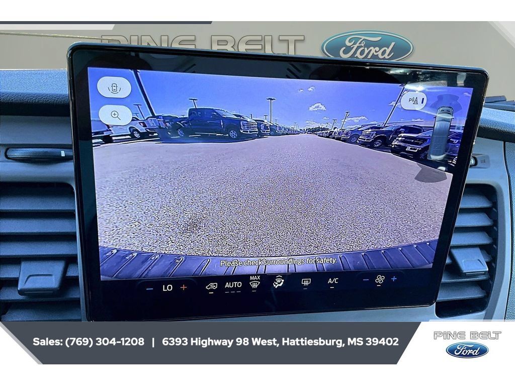 Used 2022 Ford Transit 350 XLT RWD image 16