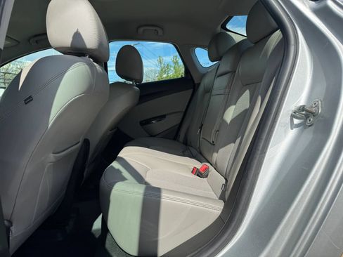 Used 2016 Buick Verano FWD image 20