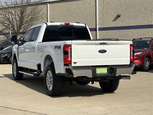 Used 2024 Ford F250 Lariat w/ Chrome Package image 3