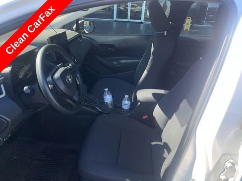Used 2024 Toyota Corolla LE image 5