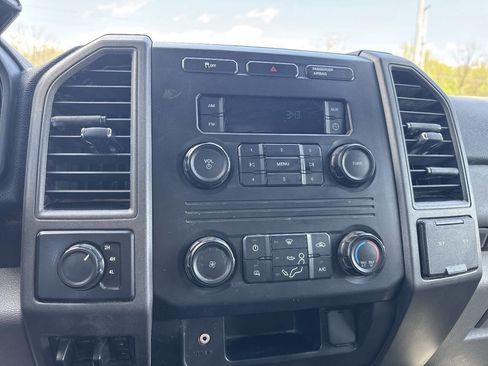 Used 2019 Ford F250 XL w/ Power Equipment Group AWD/4WD image 28