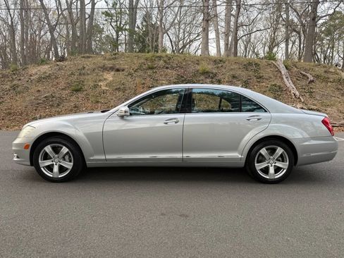 Used 2010 Mercedes-Benz S 550 4MATIC image 10
