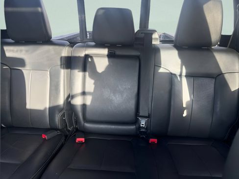 Used 2014 Ford F350 Lariat w/ Lariat Ultimate Package AWD/4WD image 25